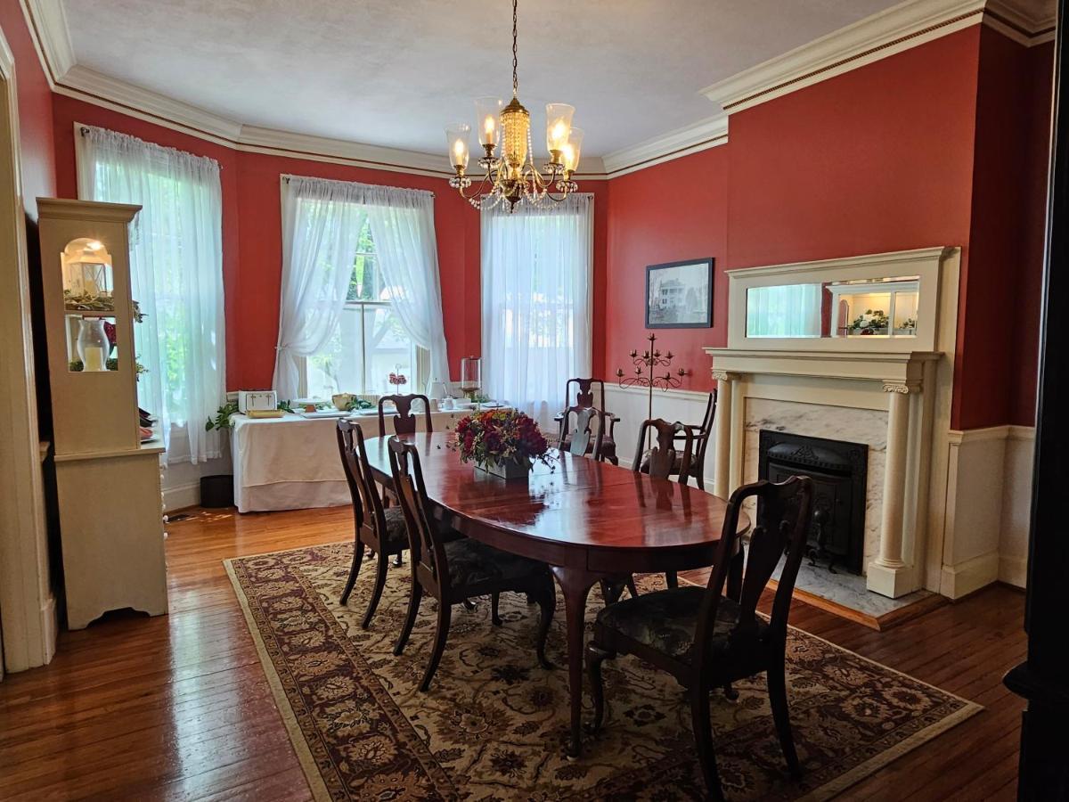 Bed and Breakfast Winridge Manor Madison Heights Exterior foto